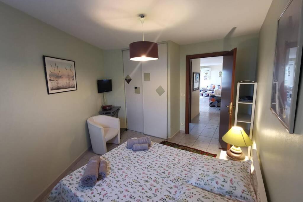 Appartement 6 Personnes Face A La Mer Cagnes-sur-Mer Buitenkant foto