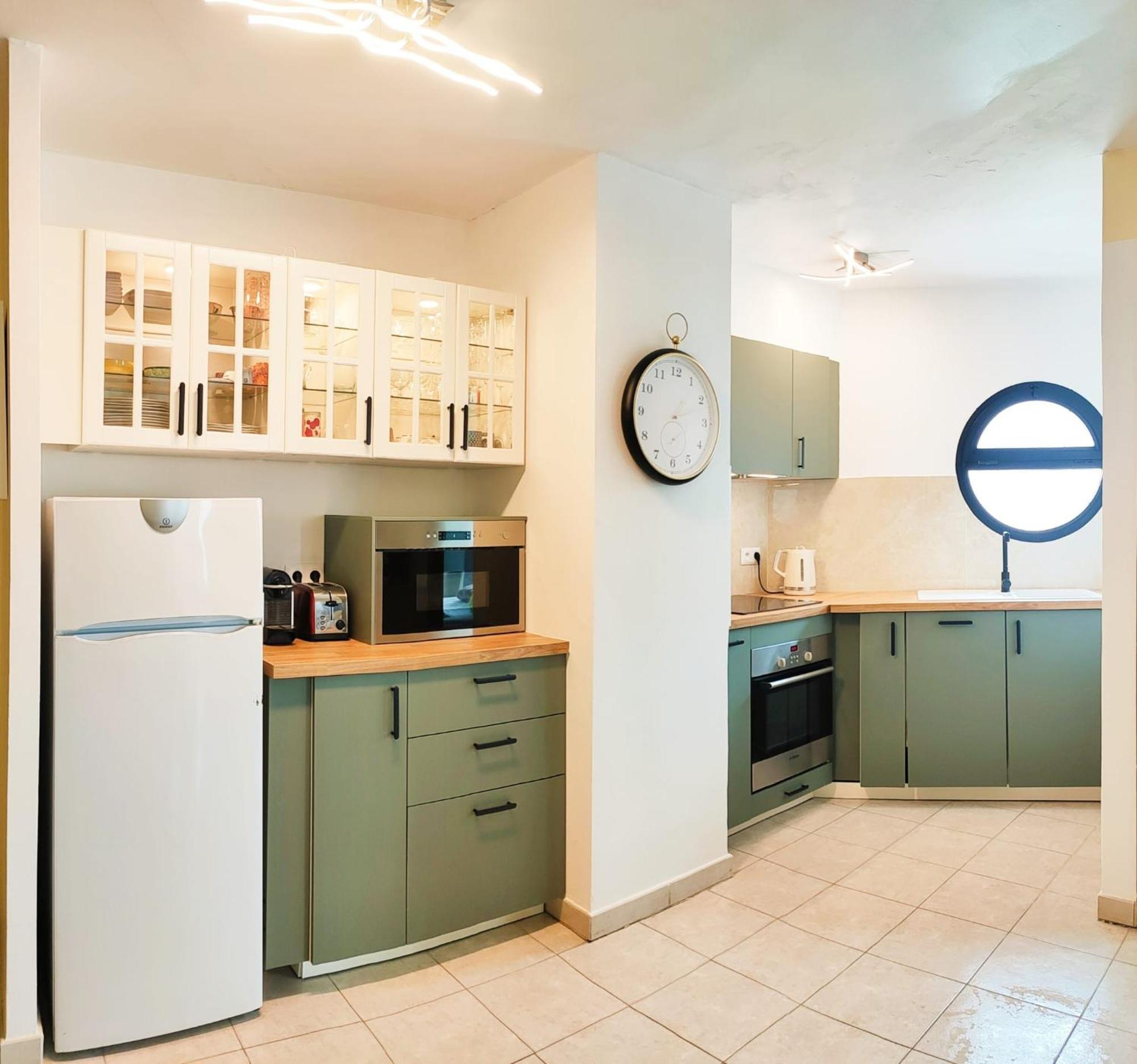 Appartement 6 Personnes Face A La Mer Cagnes-sur-Mer Buitenkant foto
